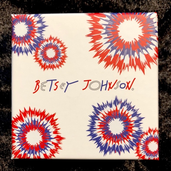 Betsey Johnson Earrings - Picture 4 of 4